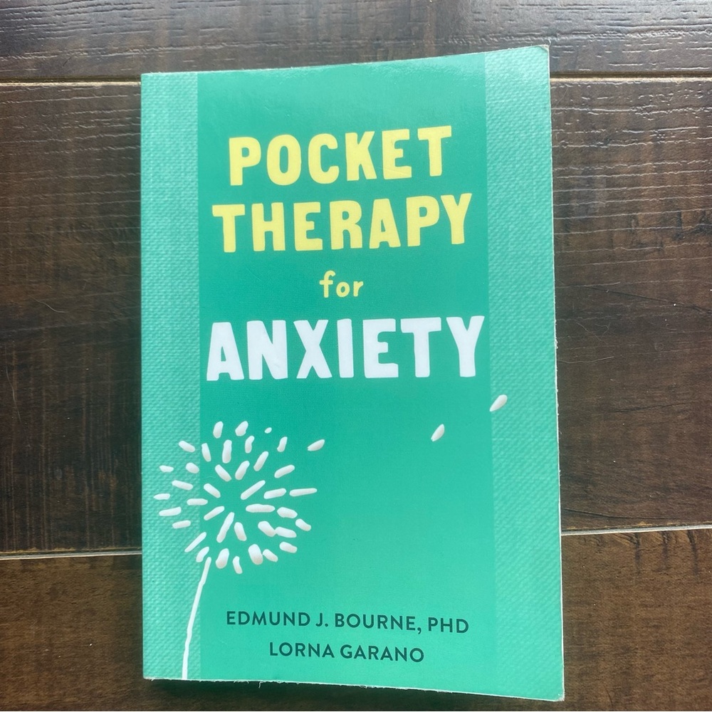 Pocket Therapy for Anxiety: Quick CBT Skills to Find Calm